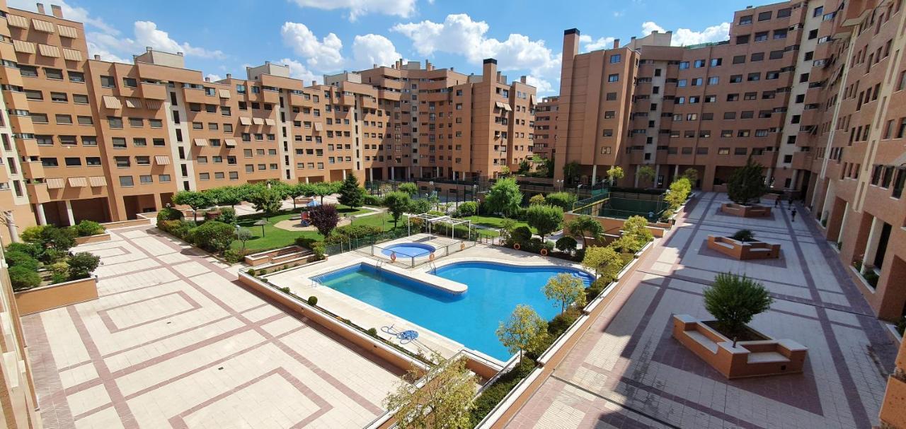 Residencial En Madrid Alquiler De Corta Estancia No Turistico Exteriör bild