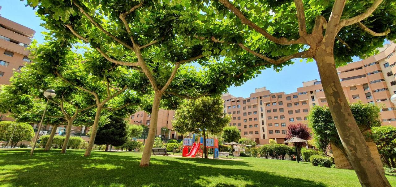 Residencial En Madrid Alquiler De Corta Estancia No Turistico Exteriör bild