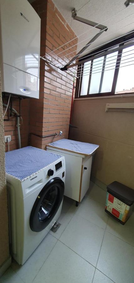 Residencial En Madrid Alquiler De Corta Estancia No Turistico Exteriör bild